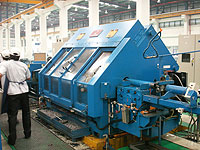 DNC Series Flying, Shear-type Cut-off Press